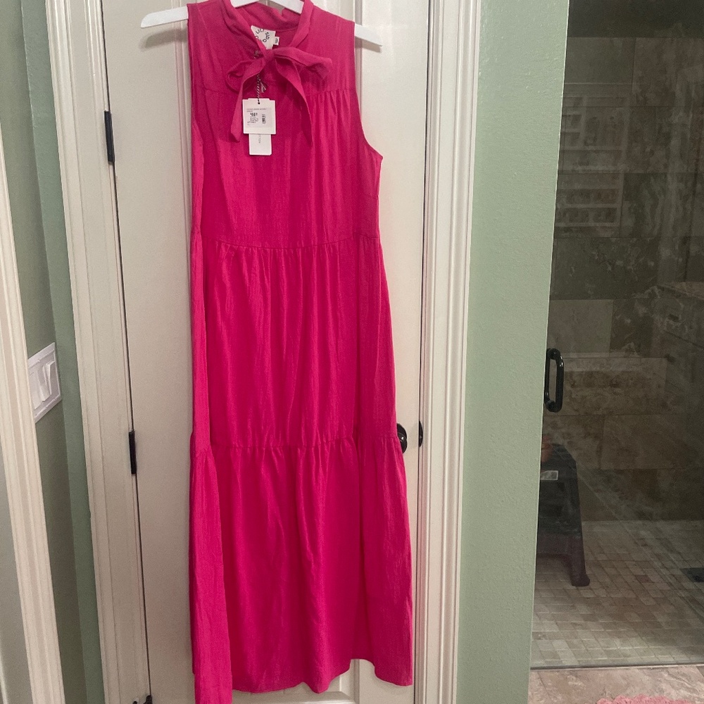 Sleeve less dress